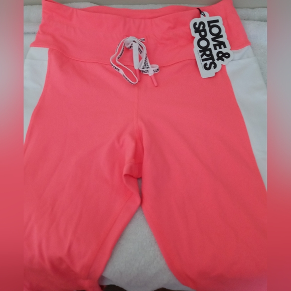 LOVE & SPORTS LEGGINGS!!! NWT!!! SIZE: L 12-14 - Picture 6 of 8